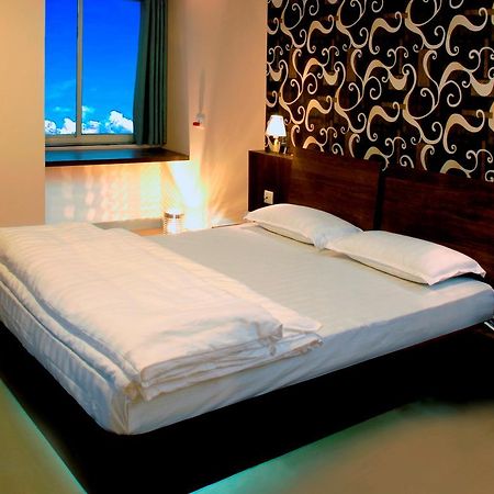 Hotel Tulsi Exotic Bhopal Exterior foto