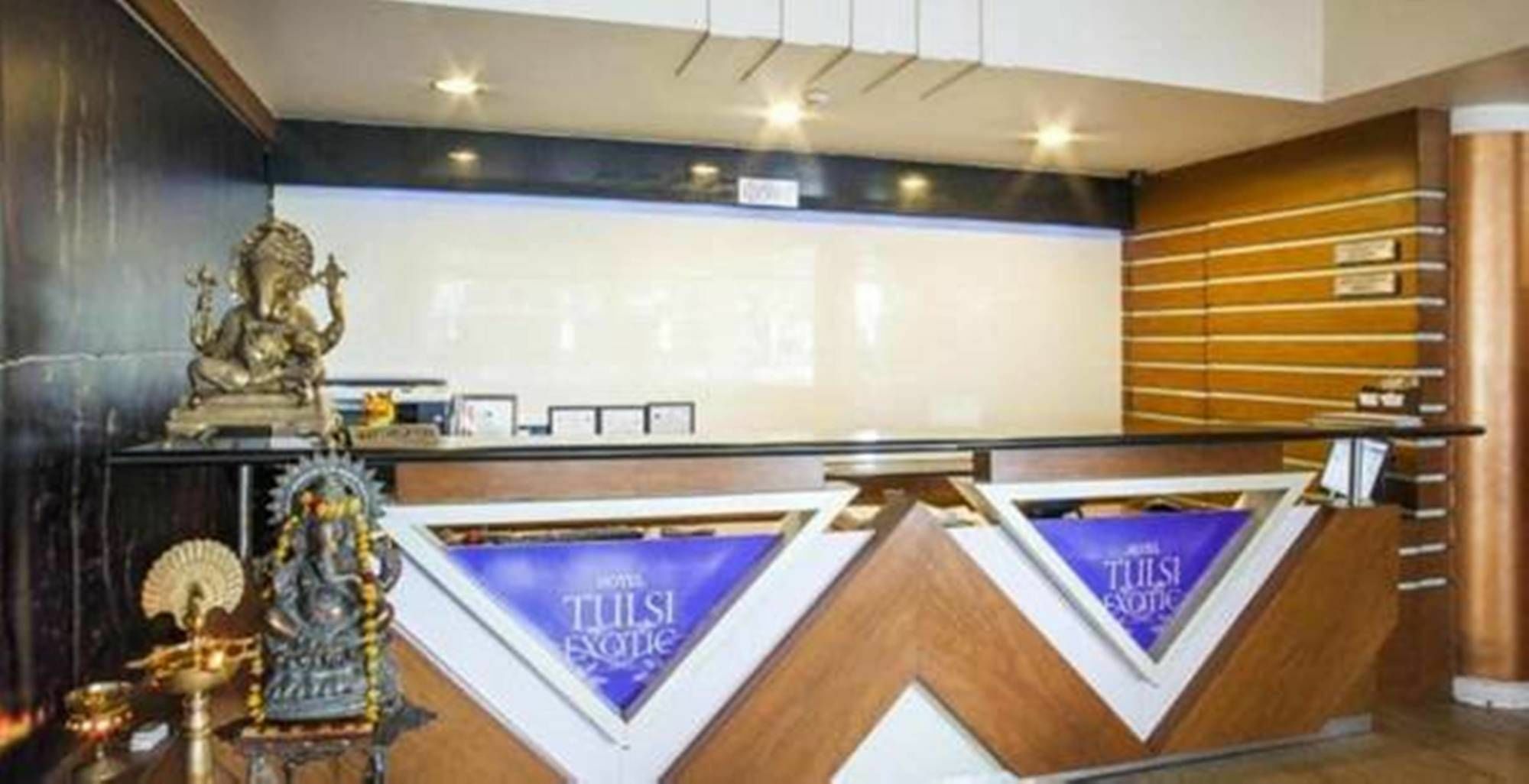 Hotel Tulsi Exotic Bhopal Exterior foto